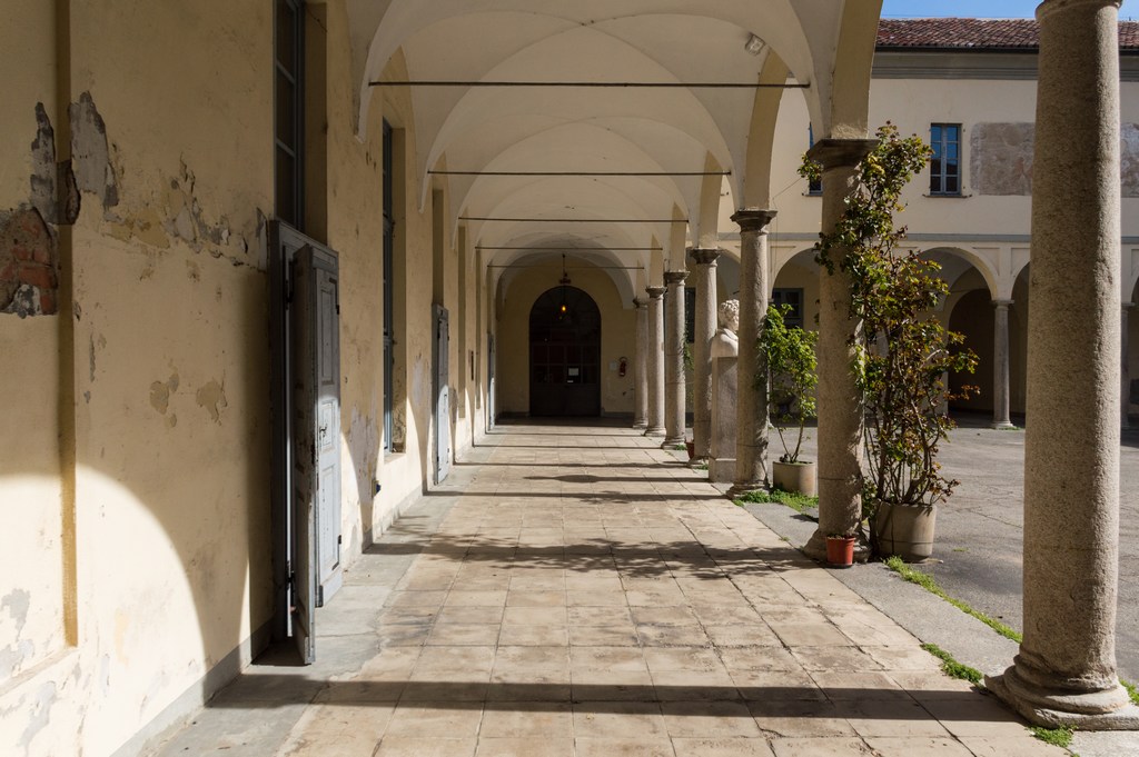 Portico-cortile-interno